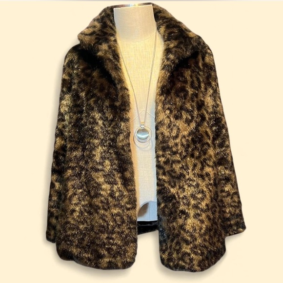 Anthropologie Jackets & Blazers - 🤎Anthro x Velvet by Graham & Spencer Leopard Print Faux Fur Teddy Jacket 🐻